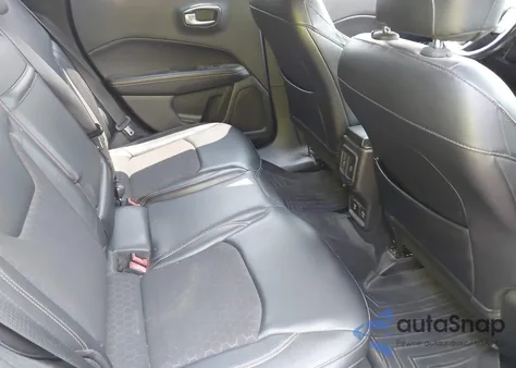 2018 Jeep Compass Latitude 4X4 из США, поврежденный, VIN 3C4NJDBB4JT100129